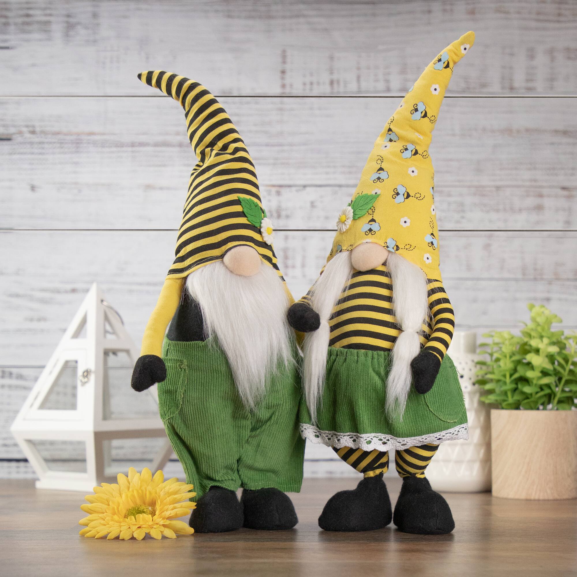 19" Girl Bumblebee & Daisy Hat Springtime Gnome